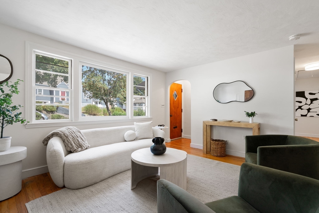 30 Oak Hill Road Waltham, MA 02451 - Photo 1 of 35 Gallery Image 1