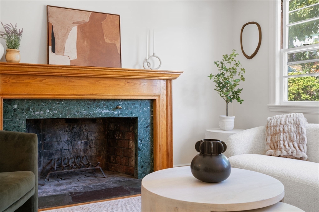 30 Oak Hill Road Waltham, MA 02451 - Photo 6 of 35 Gallery Image 6