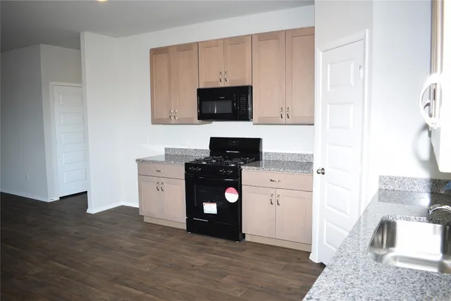 $2,095 | 11608 Murano Drive, Austin, TX 78747