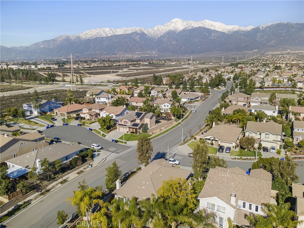 12211 Avon Court Rancho Cucamonga, CA 91739 - Photo 3 of 23