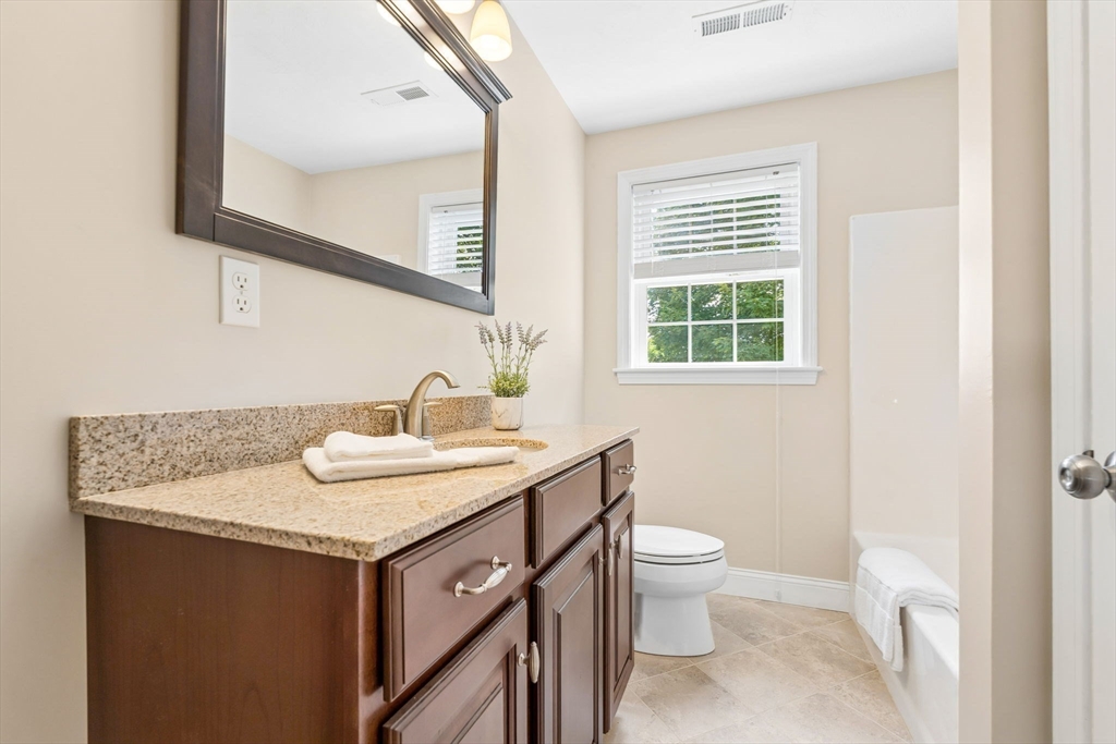 71 Hillcrest Road Marlborough, MA 01752 - Photo 17 of 40 Gallery Image 17