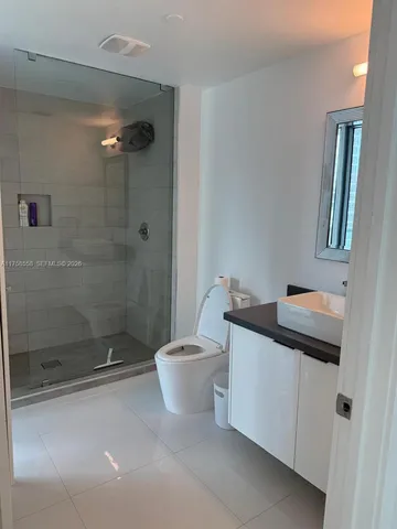 $5,999 | 888 Biscayne Boulevard, Unit 4701, Miami, FL 33132