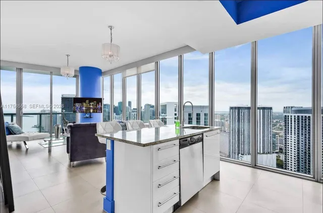 $5,999 | 888 Biscayne Boulevard, Unit 4701, Miami, FL 33132