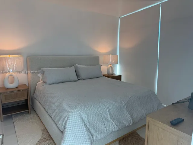 $5,999 | 888 Biscayne Boulevard, Unit 4701, Miami, FL 33132