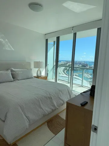 $5,999 | 888 Biscayne Boulevard, Unit 4701, Miami, FL 33132