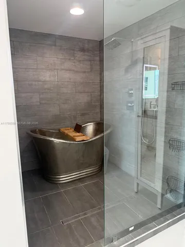 $5,999 | 888 Biscayne Boulevard, Unit 4701, Miami, FL 33132