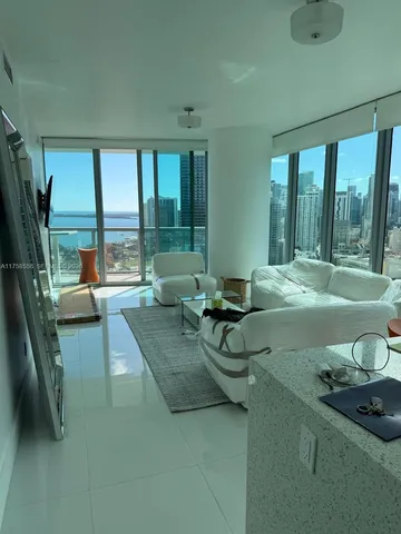 $5,999 | 888 Biscayne Boulevard, Unit 4701, Miami, FL 33132