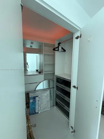 $5,999 | 888 Biscayne Boulevard, Unit 4701, Miami, FL 33132