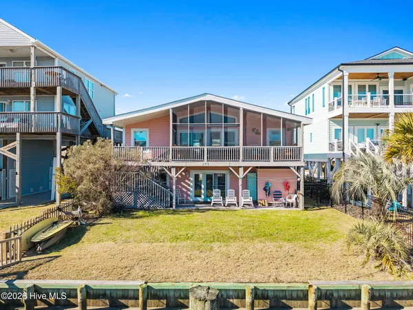$739,000 | 128 Charlotte Street, Holden Beach, NC 28462
