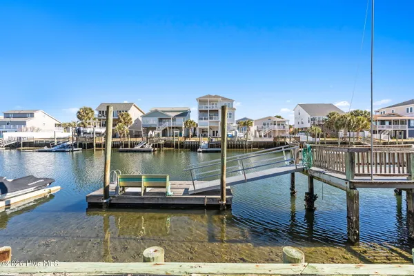 $739,000 | 128 Charlotte Street, Holden Beach, NC 28462