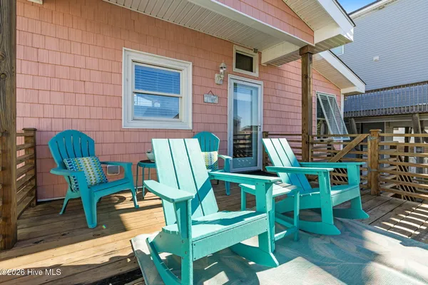 $739,000 | 128 Charlotte Street, Holden Beach, NC 28462