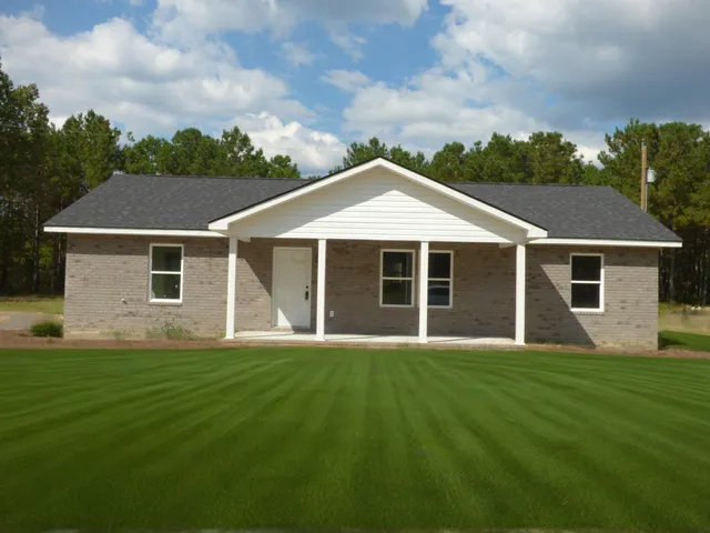 $310,000 | 1219 Pineville Circle, Pineville, SC 29468