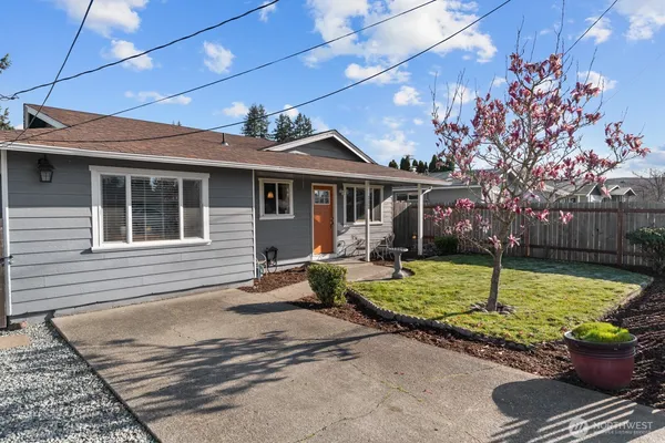 $427,500 | 237 169th Street South, Spanaway, WA 98387