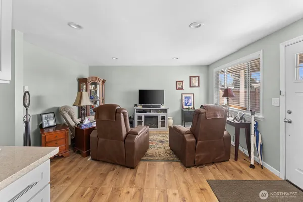 $427,500 | 237 169th Street South, Spanaway, WA 98387