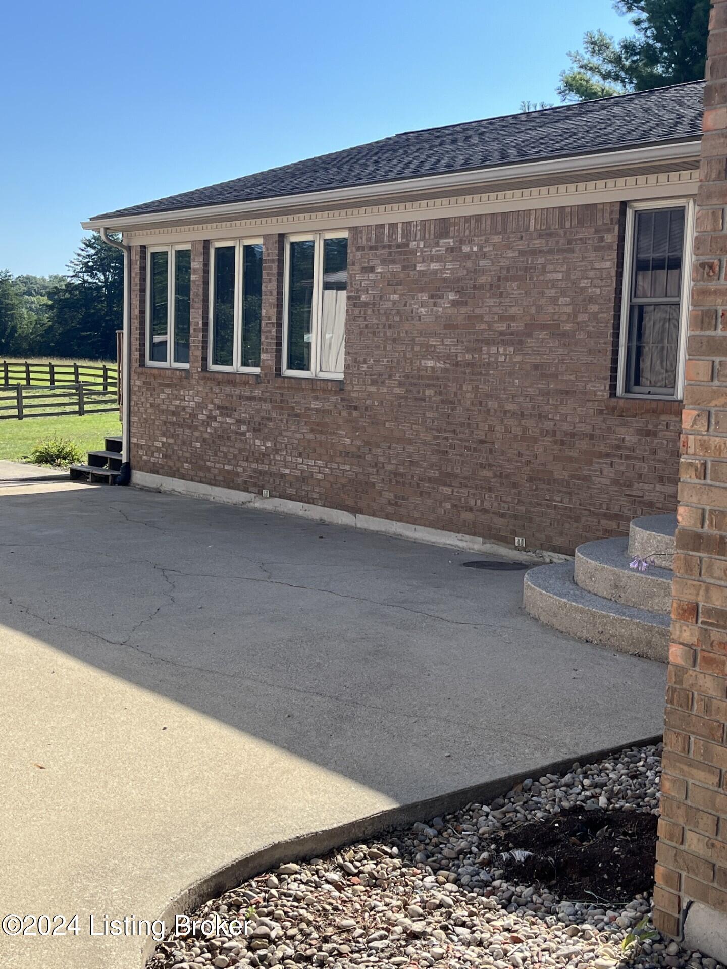 1582 Balltown Road Bardstown, KY 40004 - Photo 3 of 30 3