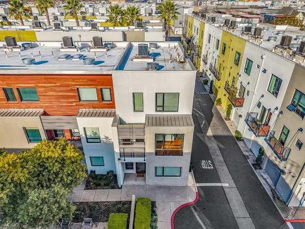 $688,000 | 701 Zephyr Drive, Oakland, CA 94607