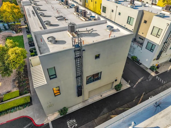 $688,000 | 701 Zephyr Drive, Oakland, CA 94607