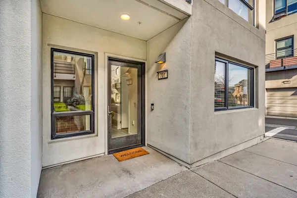 $688,000 | 701 Zephyr Drive, Oakland, CA 94607