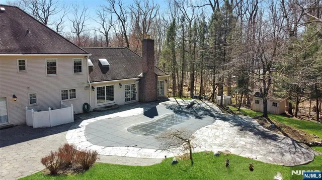 $1,649,000 | 450 Saddle Back Trail, Franklin Lakes, NJ 07417