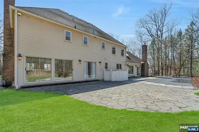 $1,649,000 | 450 Saddle Back Trail, Franklin Lakes, NJ 07417