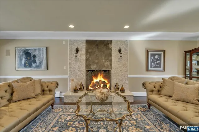 $1,649,000 | 450 Saddle Back Trail, Franklin Lakes, NJ 07417