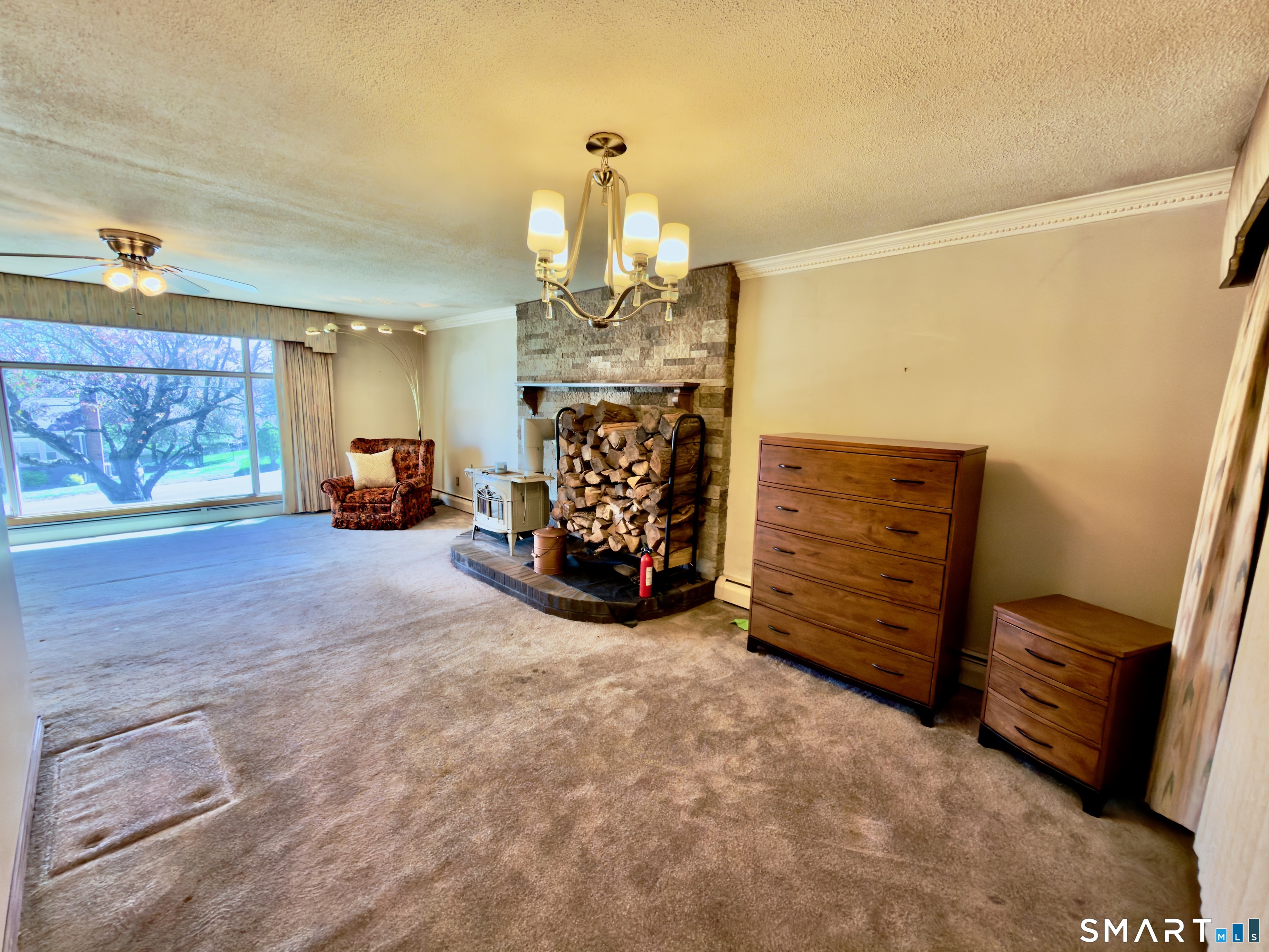 25 Greenfield Avenue Waterbury, CT 06708 - Photo 7 of 37