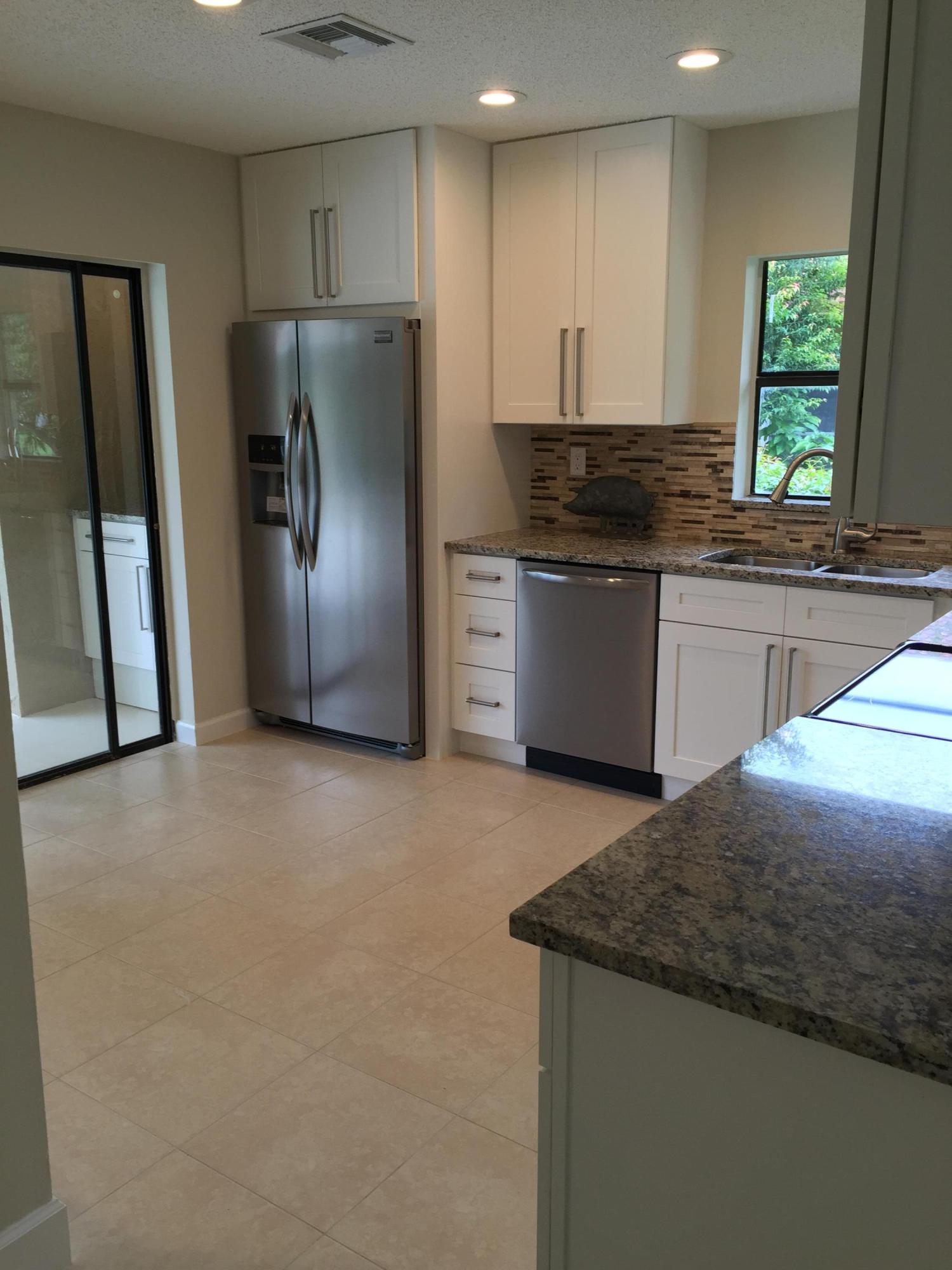 19760 Sedgefield Terrace Boca Raton, FL 33498 - Photo 5 of 20 Kitchen
