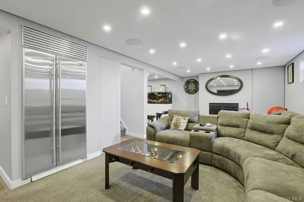 $785,000 | 3 Green Hill Court, Nanuet, NY 10954