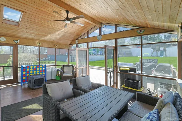 $785,000 | 3 Green Hill Court, Nanuet, NY 10954