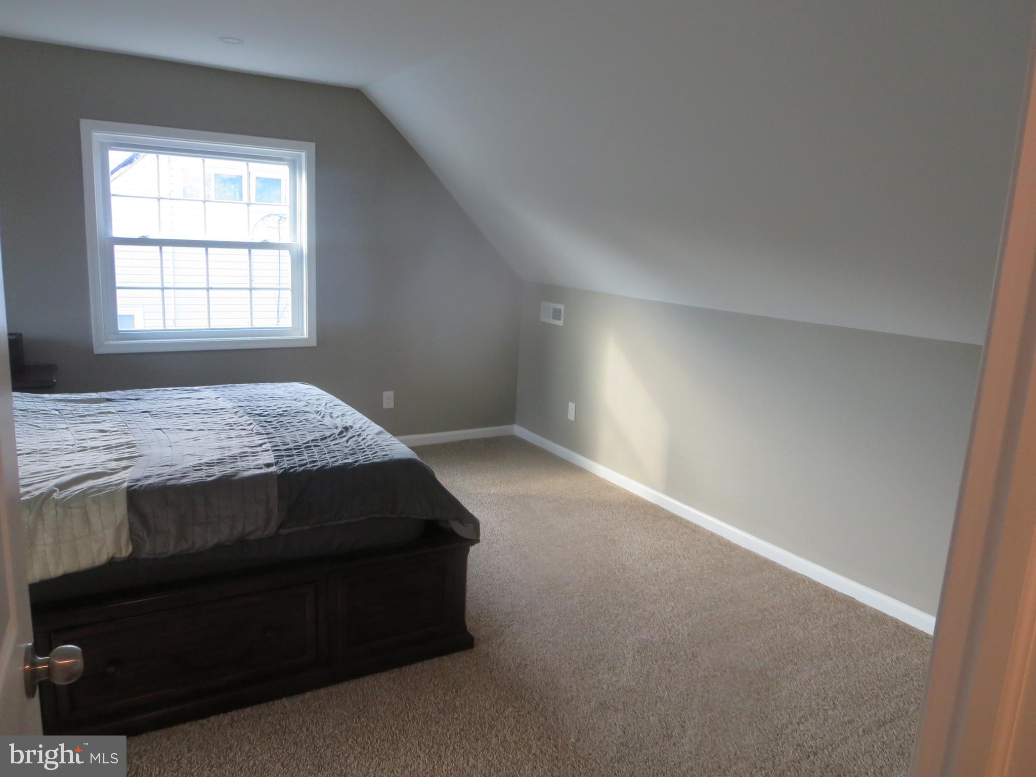 33 Wildflower Road Levittown, PA 19057 - Photo 31 of 37 Gallery Image 31