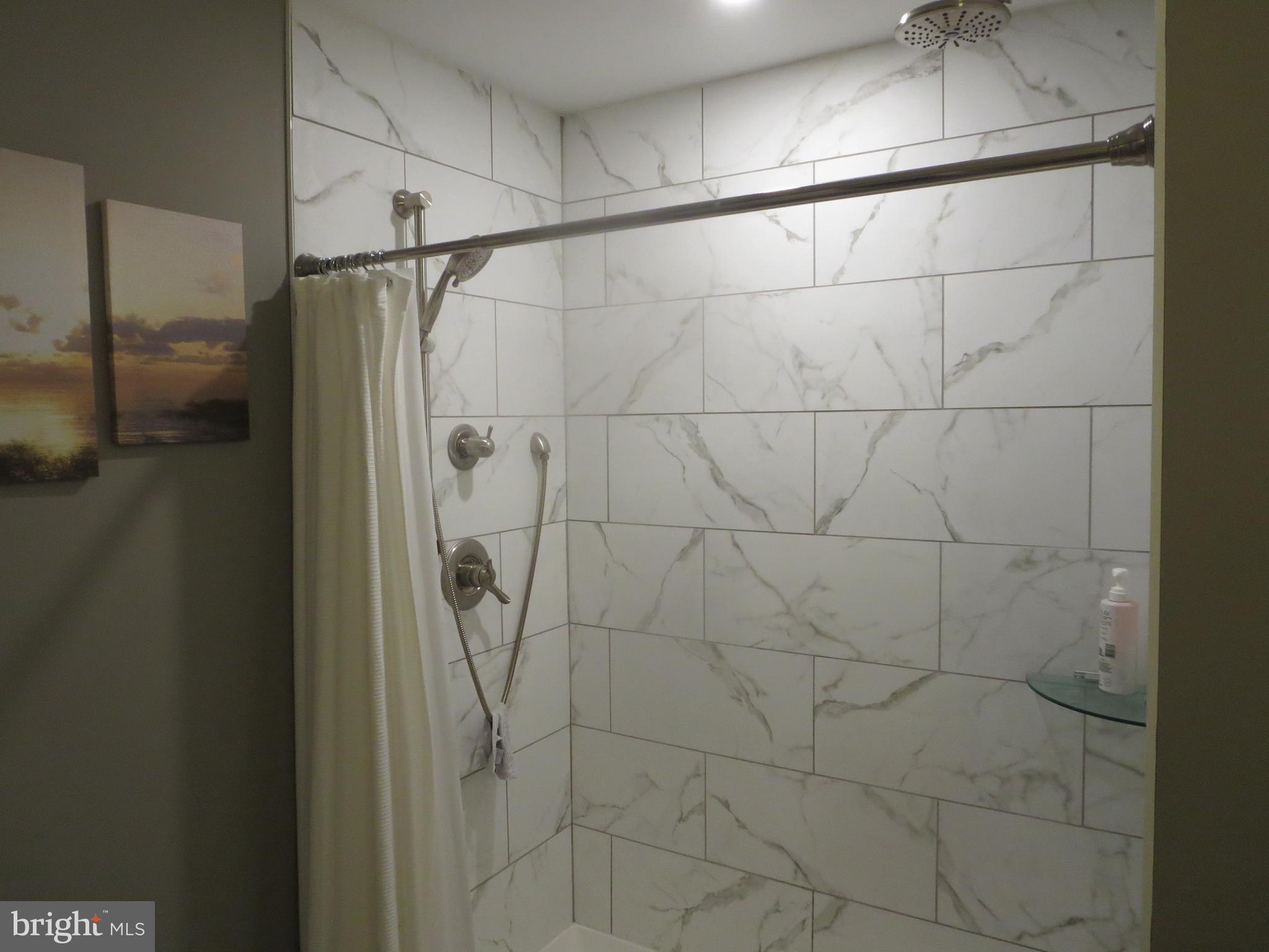 33 Wildflower Road Levittown, PA 19057 - Photo 35 of 37 Gallery Image 35