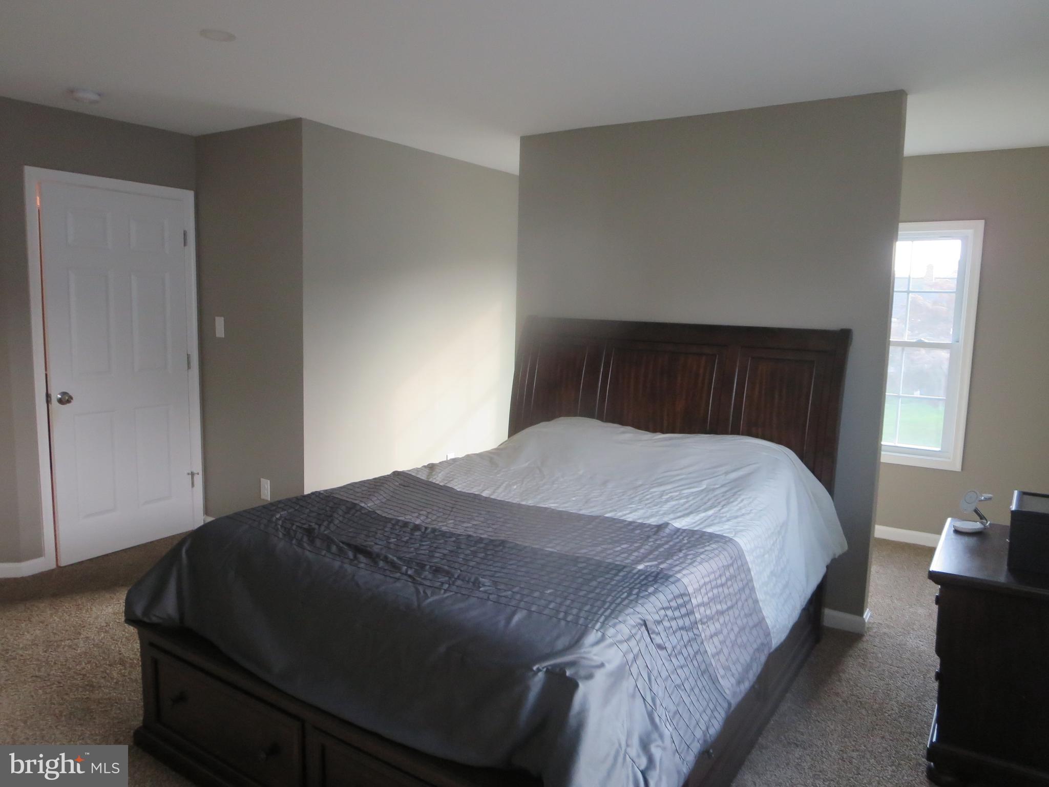 33 Wildflower Road Levittown, PA 19057 - Photo 7 of 37 Gallery Image 7