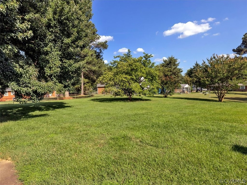 3825 Foxglove Road North Chesterfield, VA 23235 - Photo 26 of 29 Gallery Image 26