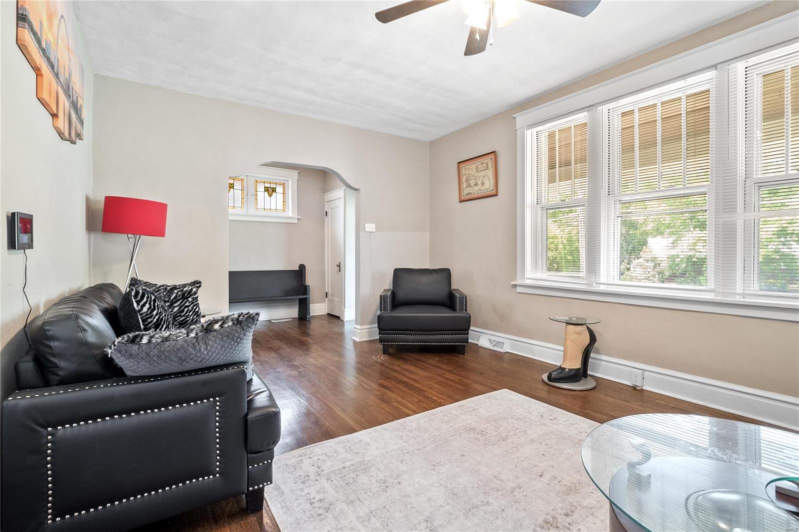 2628 Walton Road St. Louis, MO 63114 - Photo 4 of 33
