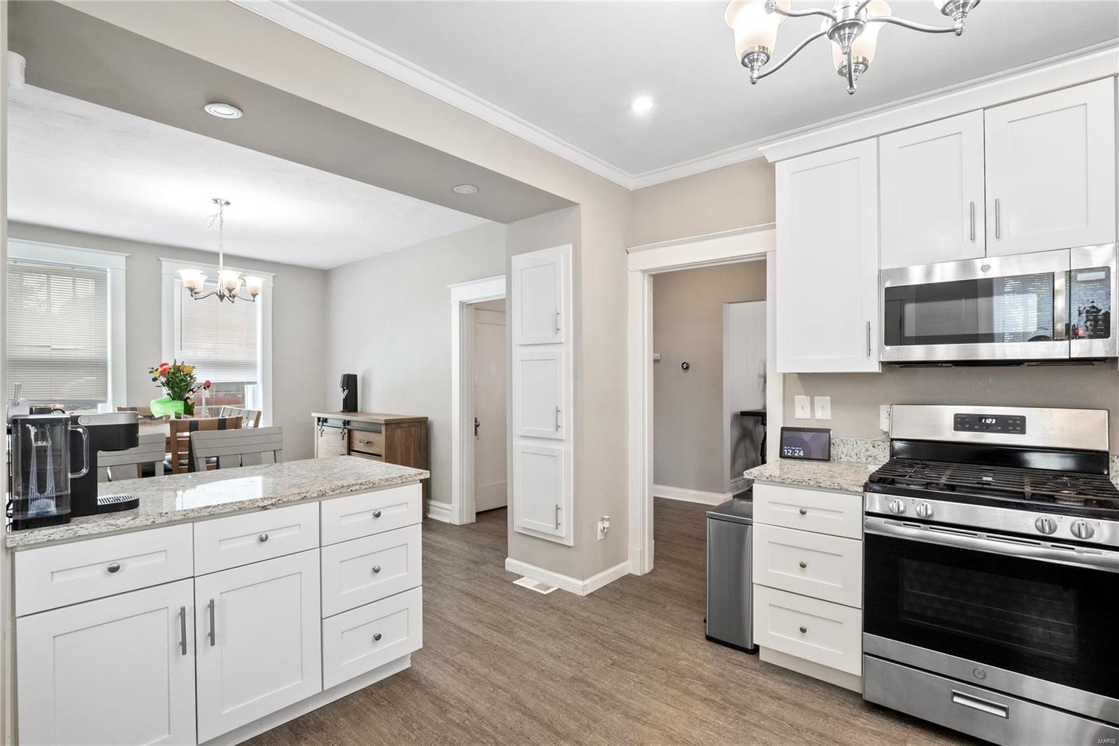 2628 Walton Road St. Louis, MO 63114 - Photo 7 of 33
