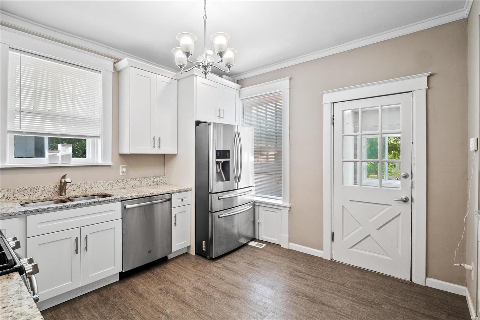2628 Walton Road St. Louis, MO 63114 - Photo 8 of 33