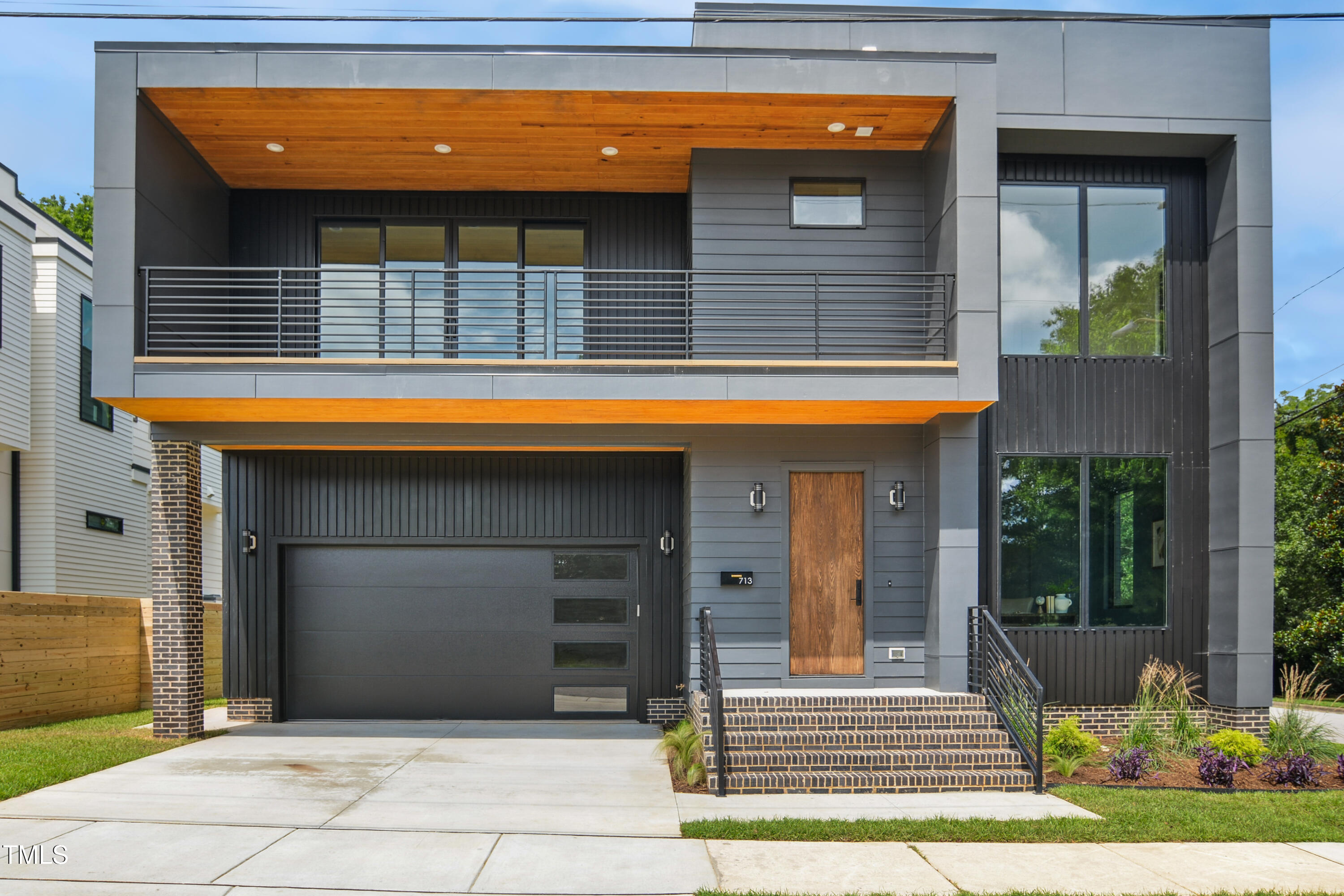 713 North State Street Raleigh, NC 27604 - Photo 1 of 43 001
