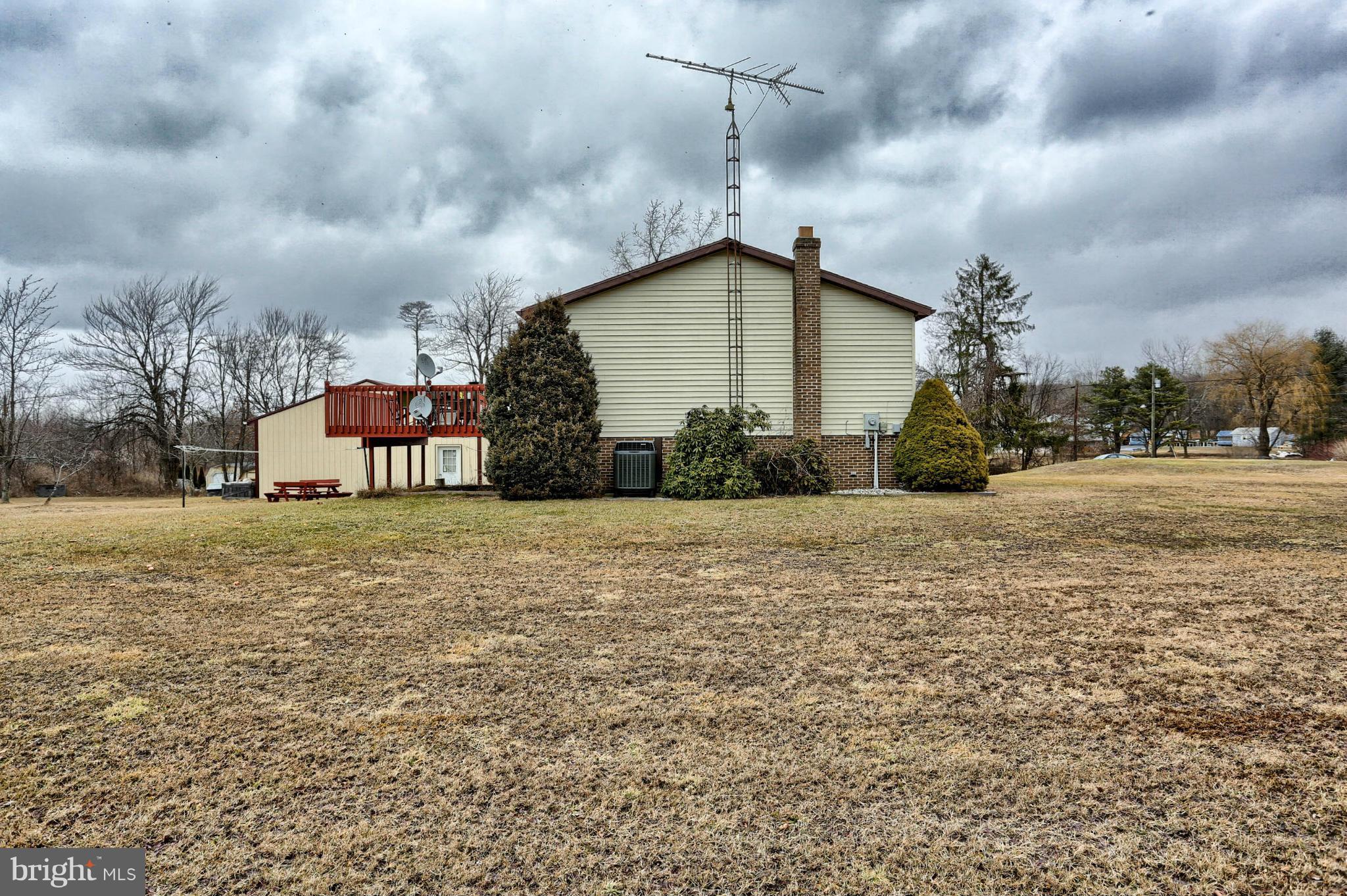 5105 Spruce Road Fayetteville, PA 17222 - Photo 4 of 21 Exterior (General)