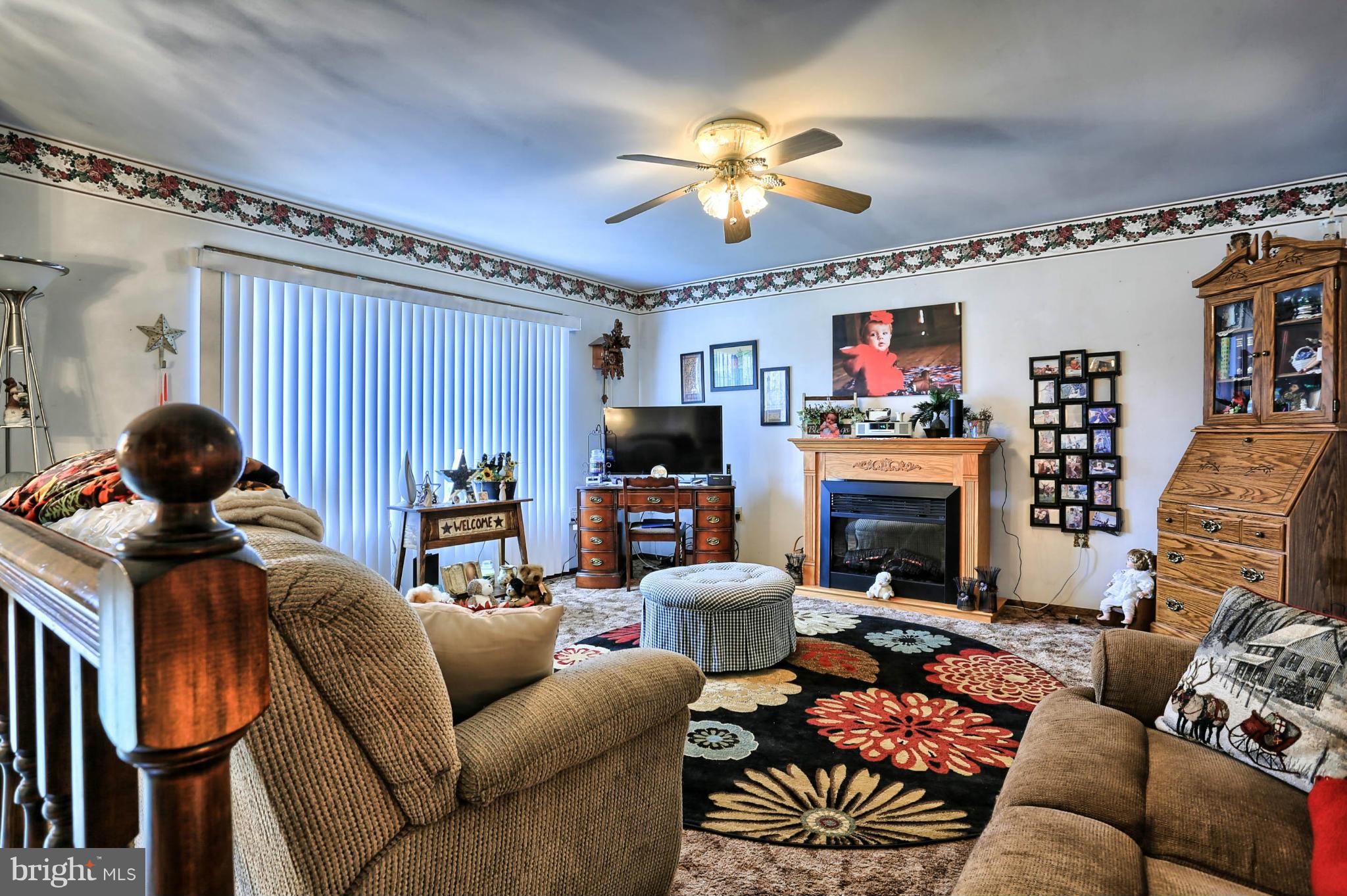 5105 Spruce Road Fayetteville, PA 17222 - Photo 9 of 21 Living Room