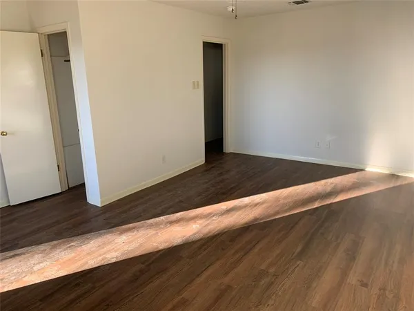 $1,800 | 1402 South Cliff Street, Decatur, TX 76234