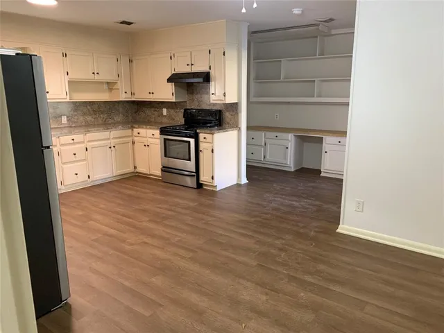 $1,800 | 1402 South Cliff Street, Decatur, TX 76234