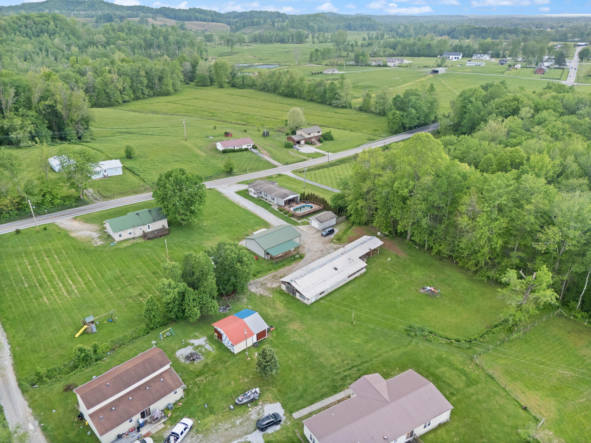6800 East Laurel Road London, KY 40741 - Photo 51 of 71 72-web-or-mls-DJI_20250430150316_0231_D