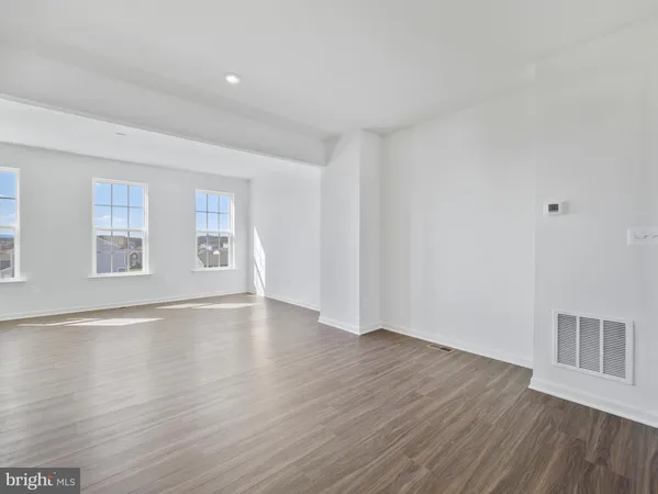 $2,500 | 67 Stafford Place, Falling Waters, WV 25419