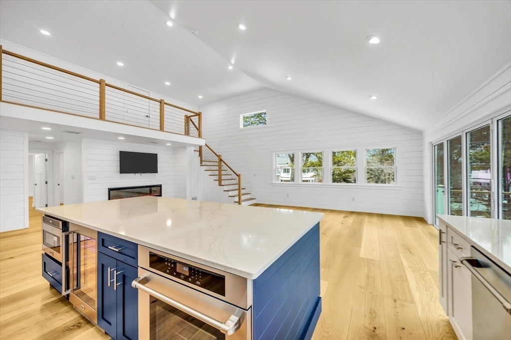 531 Menauhant Road Falmouth, MA 02536 - Photo 16 of 42
