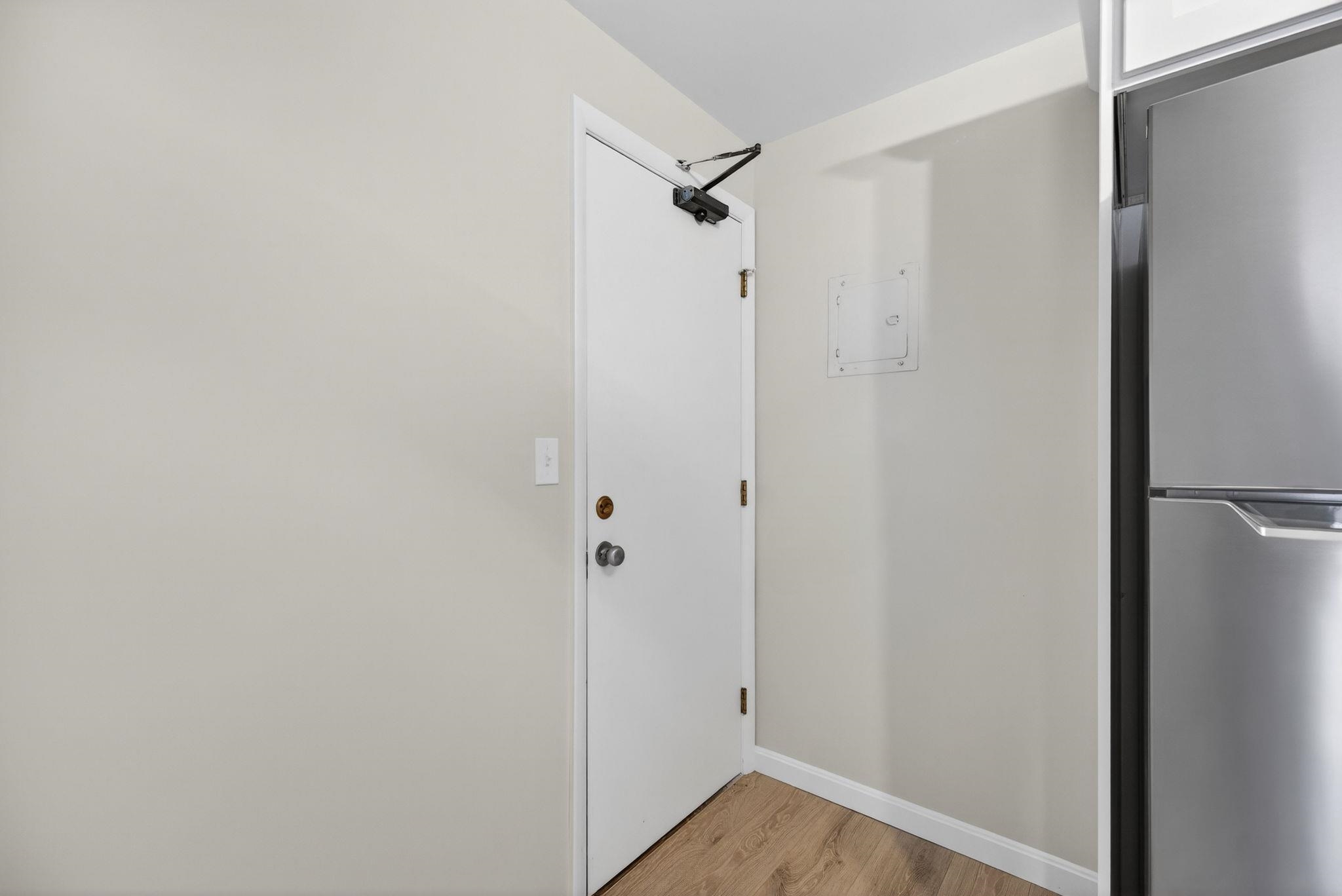 128 Mammoth Road, Unit 122 Hooksett, NH 03106 - Photo 9 of 31