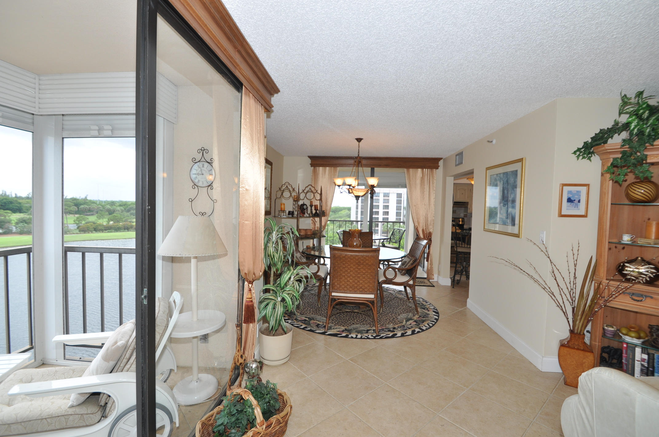 7768 Lakeside Boulevard, Unit 565 Boca Raton, FL 33434 - Photo 16 of 53 DSC_0475