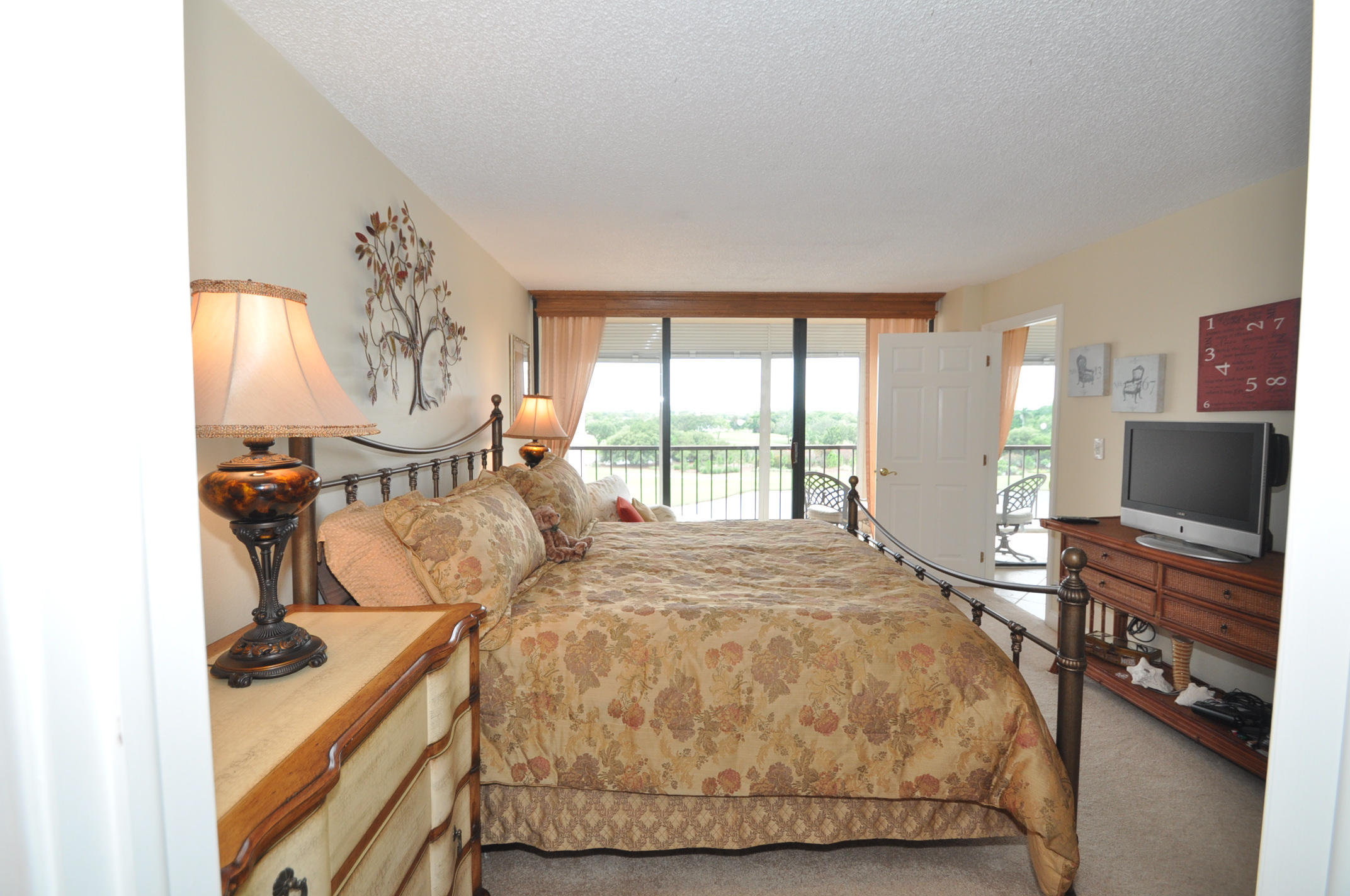 7768 Lakeside Boulevard, Unit 565 Boca Raton, FL 33434 - Photo 23 of 53 DSC_0446