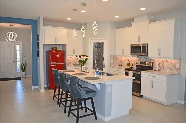 $585,000 | 5024 Shady Pnes Drive, St. Cloud, FL 34772