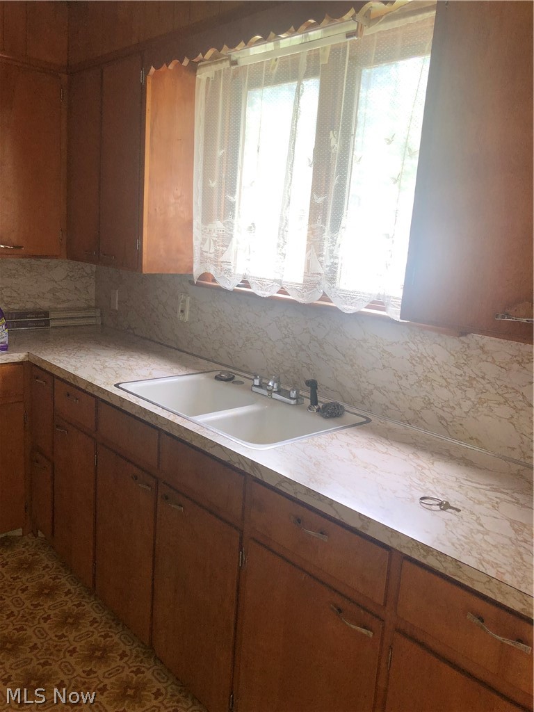 595 Robinson Road Wooster, OH 44691 - Photo 15 of 20 kitchen