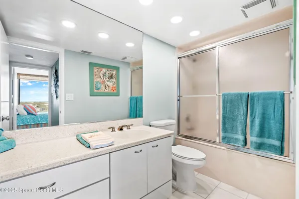 $3,400 | 877 N Highway, Unit 1106, Indialantic, FL 32903